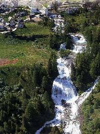 We are continually refining and adding to our portfolio of Nice Places to stay in Italy, so visit our site regularly to find somewhere just that little bit special. All our places to stay are presented with photos and descriptions taken and selected by us personally to give an impression as true to the reality as we can. All places are chosen by our team here in Italy for their combination of price, quality, charm and location. We work in partnership with family run hotels, guest houses and self-catering accommodations. This is NOT an unverified 'web portal' or online directory - we select only those places which we believe make excellent places to base a 1 week holiday or longer.